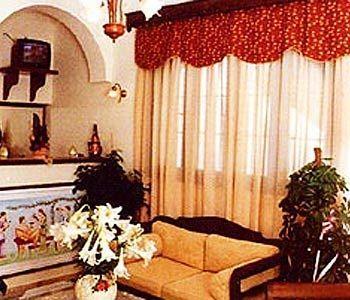 Lignos Hotel Фира Екстериор снимка
